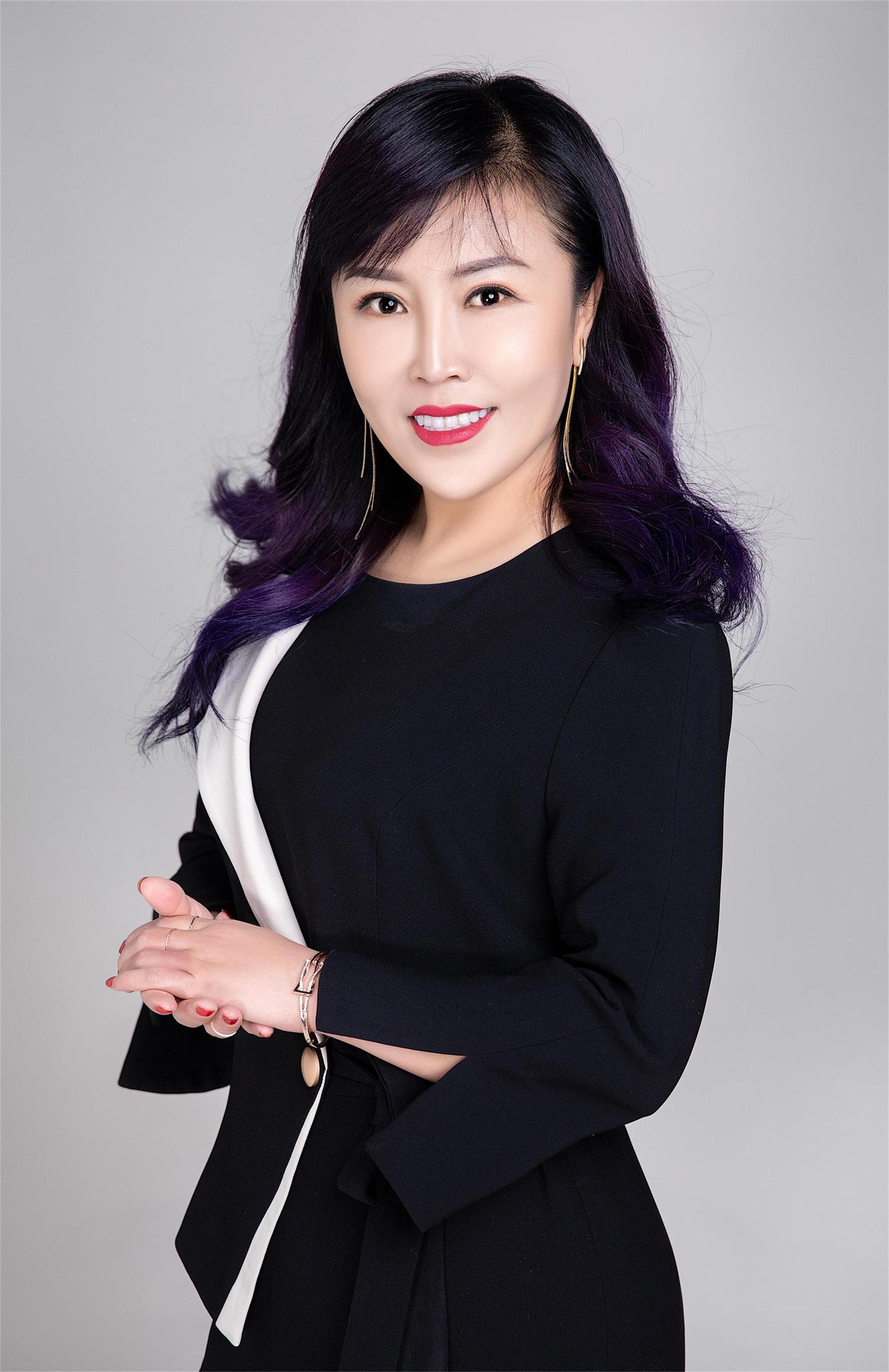 大连纹绣师—任紫源老师
