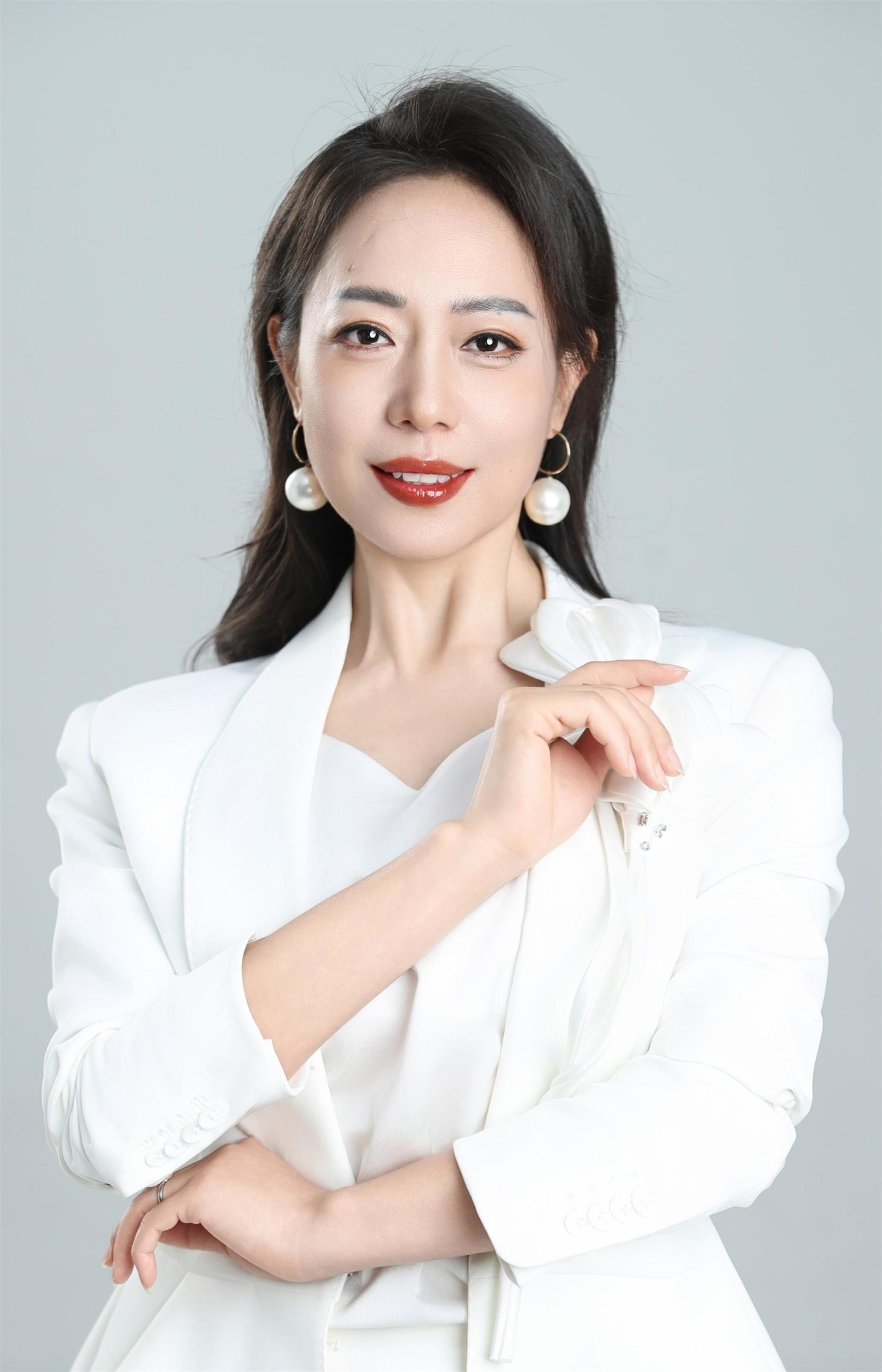 周冬霞(Vicky)老师