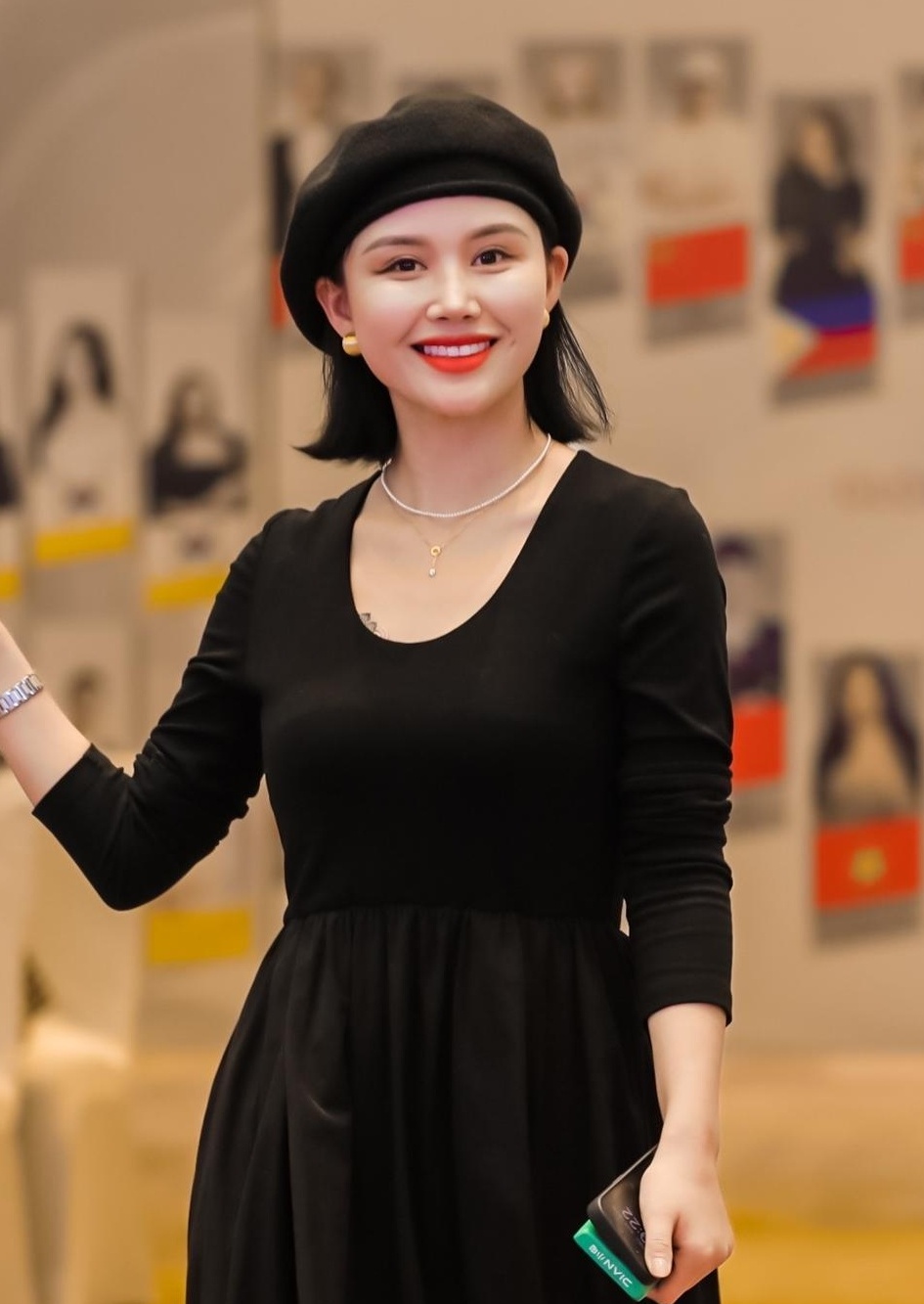 窦一芳老师