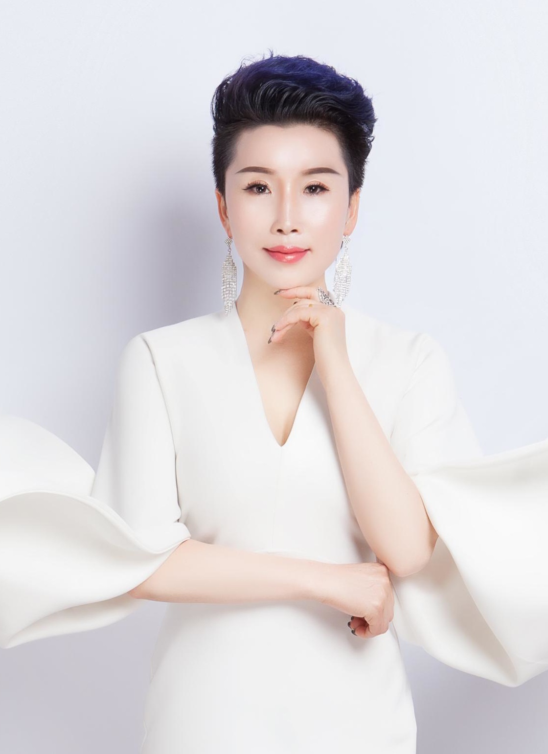 龙芳老师