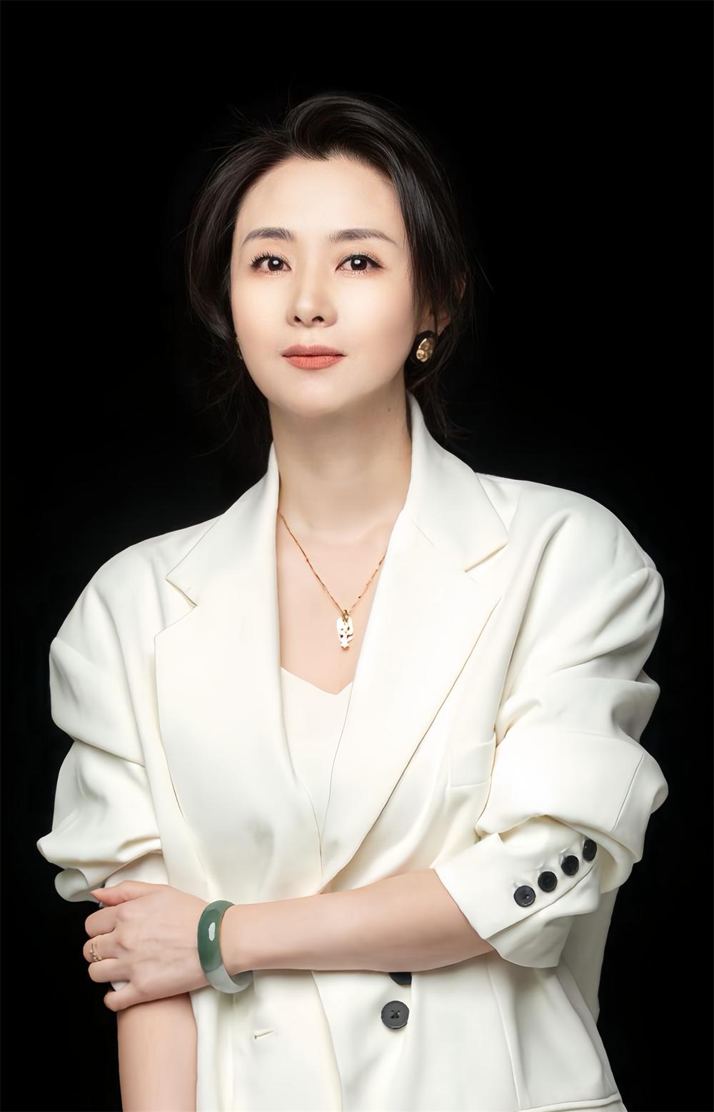 尹丽老师