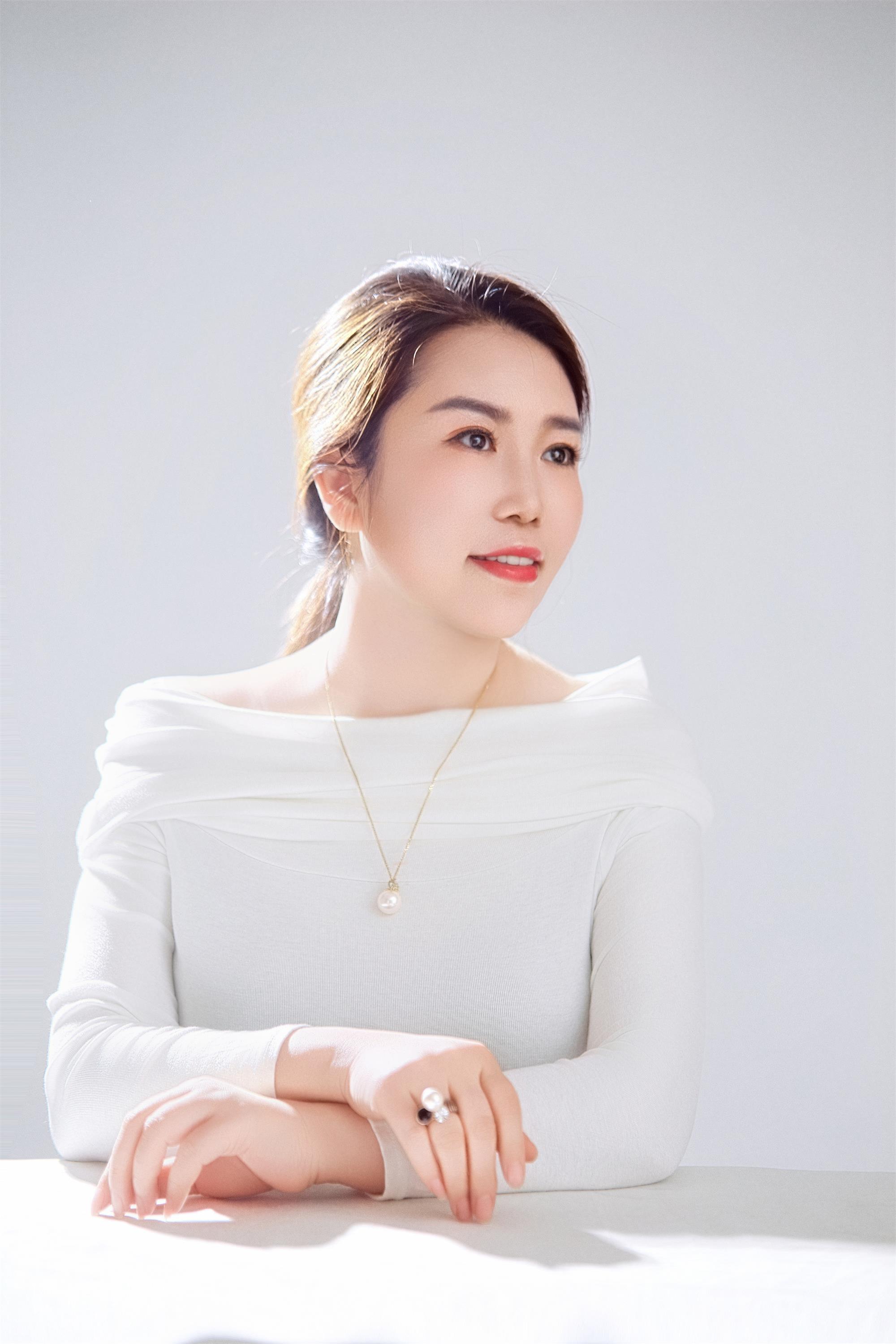 【纹绣名师专访】纹绣艺术家王维：十八载匠心雕琢眉眼唇，双料冠军定义面部美学