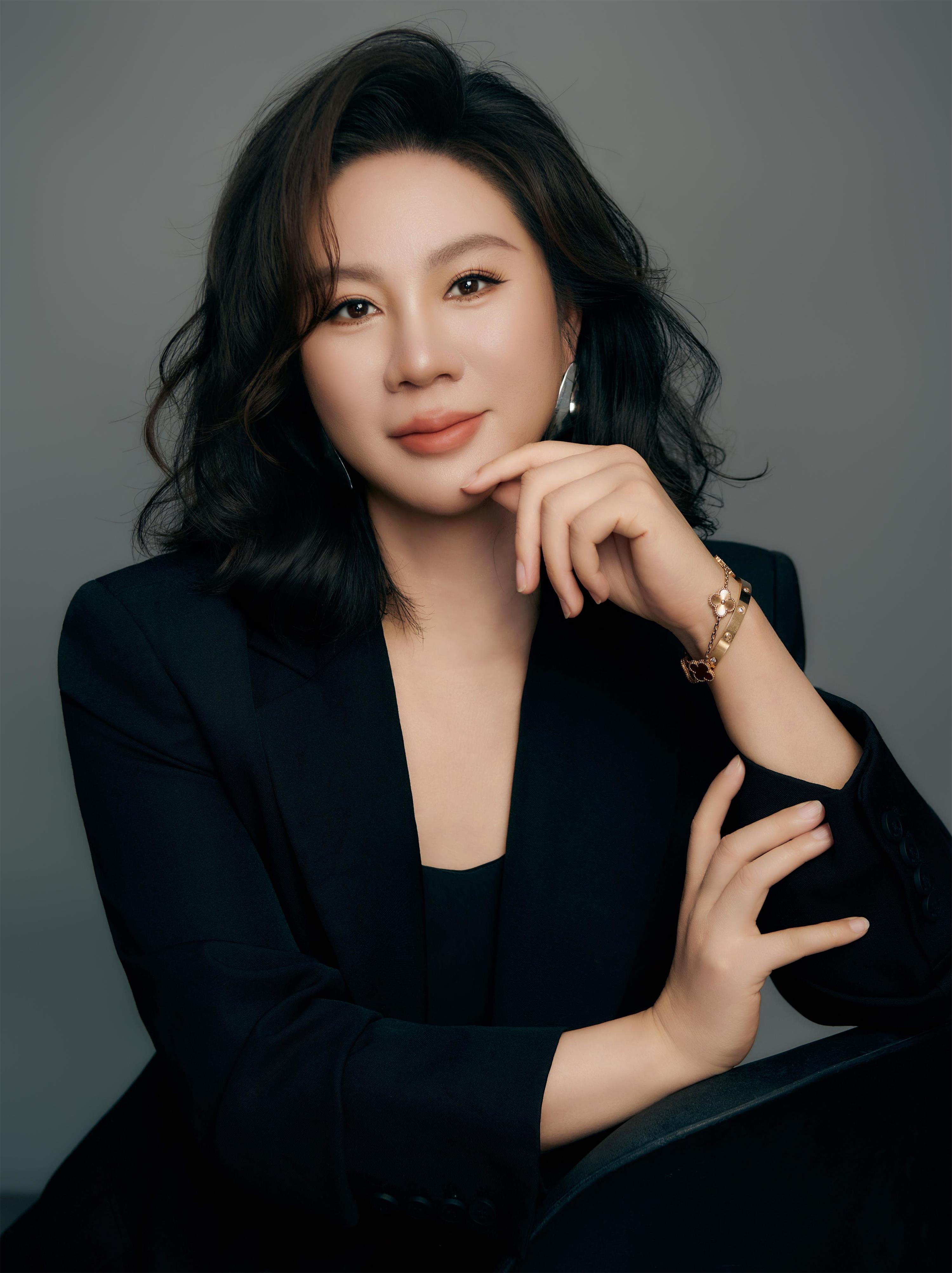 【纹绣名师专访】纹绣领军人物刘爱华：从三甲临床到国家赛事评判长，以匠心定义行业标杆