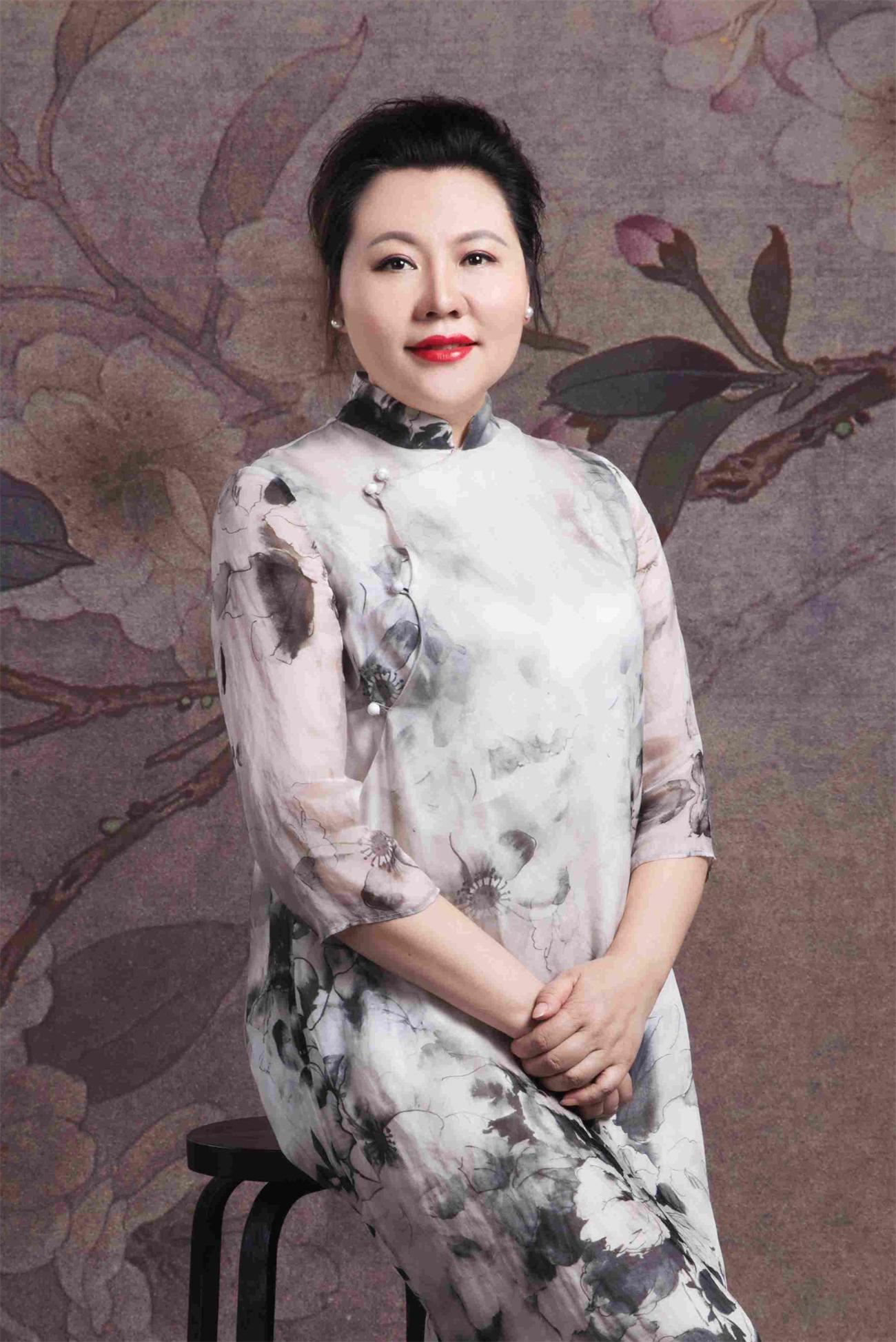 北京纹绣师—诸葛玉玲老师